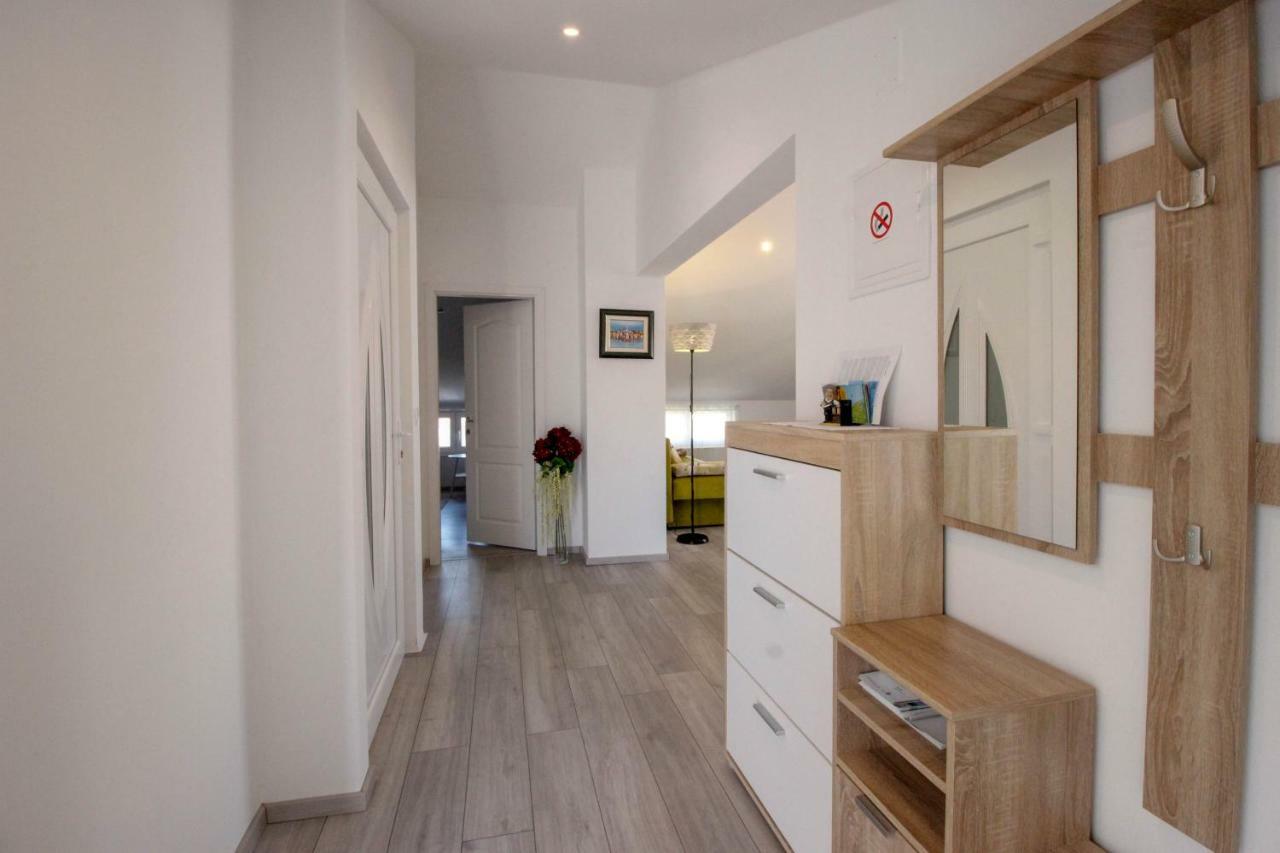 רוביני Studio Apartman Sky מראה חיצוני תמונה