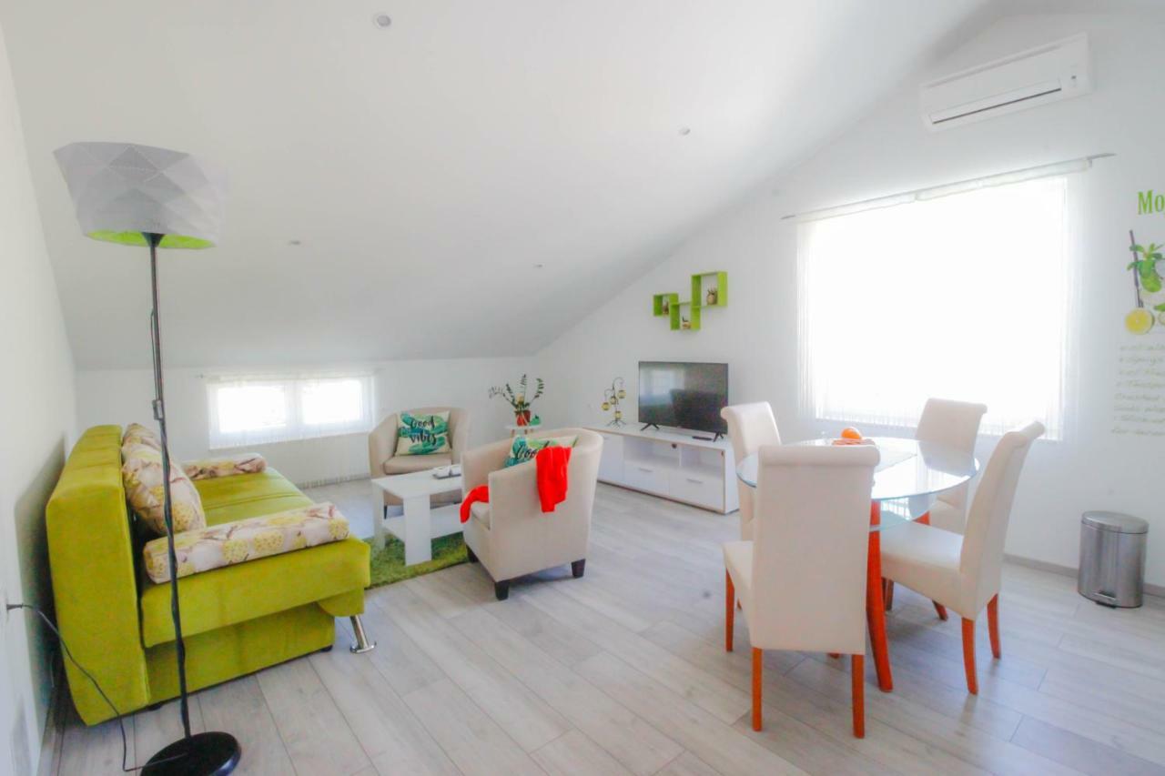 רוביני Studio Apartman Sky מראה חיצוני תמונה